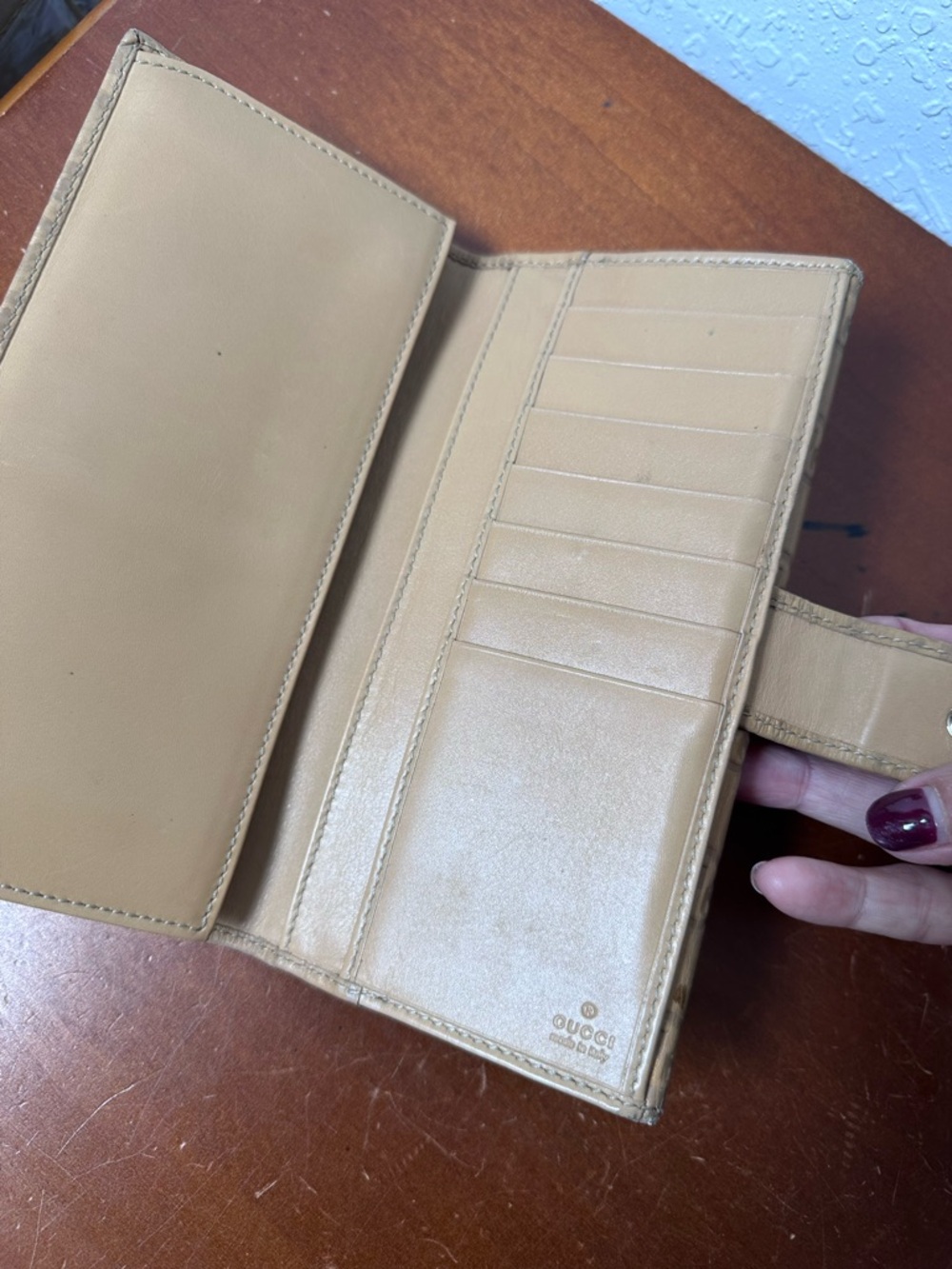 Auth GUCCI Guccissima W
Hook Bi-Fold Long Wallet Brown and Metallic Leather - Picture 6 of 11